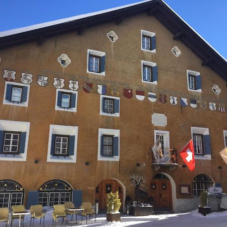 Historic Hotel Crusch Alva Zuoz Bagian luar foto